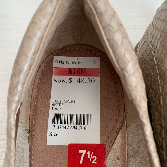 New Easy Spirit Abide Champagne Reptile Texture Leather Loafers Woman’s 7.5M - Picture 10 of 13